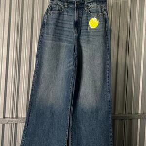Wide leg Jeans Size 32x35 With a 12.5 inch Leg Opening